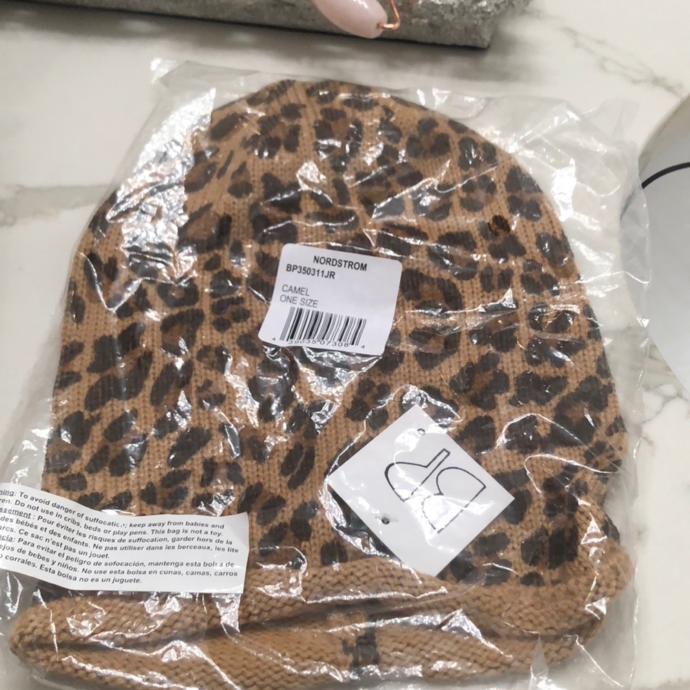 Leopard beanie - Picture 4 of 4